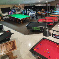 Coin-Operated pool table for sale (Kanana) WhatsApp+27631688634